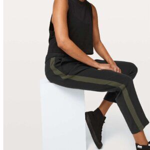 Lululemon On The Fly Pant Woven Track Stripe Black Green Size 8